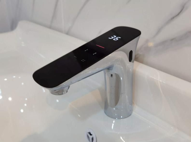 Brita Bathrooms Digital Display Bathroom Mixer Tap – Touch LCD Screen Cold & Hot Water Temperature Control (Chrome)