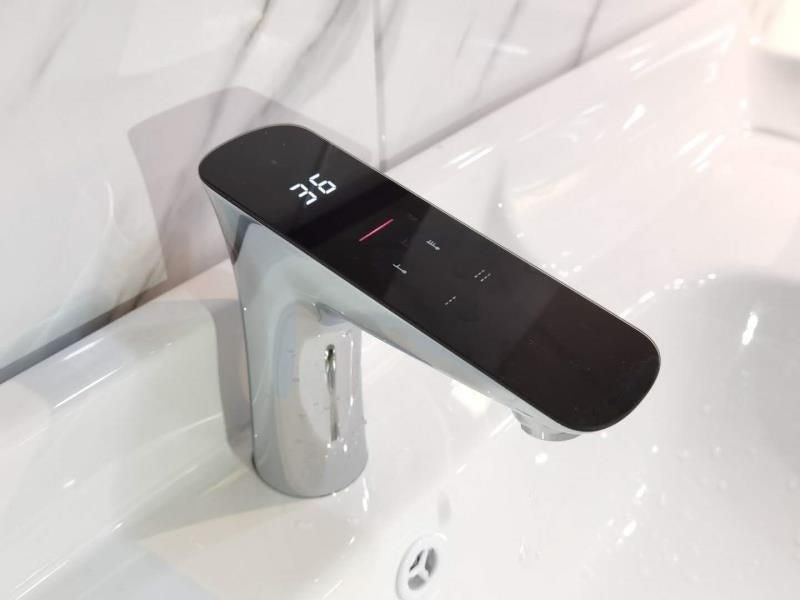 Brita Bathrooms Digital Display Bathroom Mixer Tap – Touch LCD Screen Cold & Hot Water Temperature Control (Chrome)